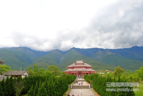 遙望蒼山（圖片來源：行走的強(qiáng)子的新浪博客）